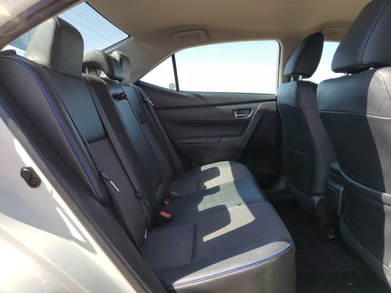 2017 Toyota Corolla - Image 11