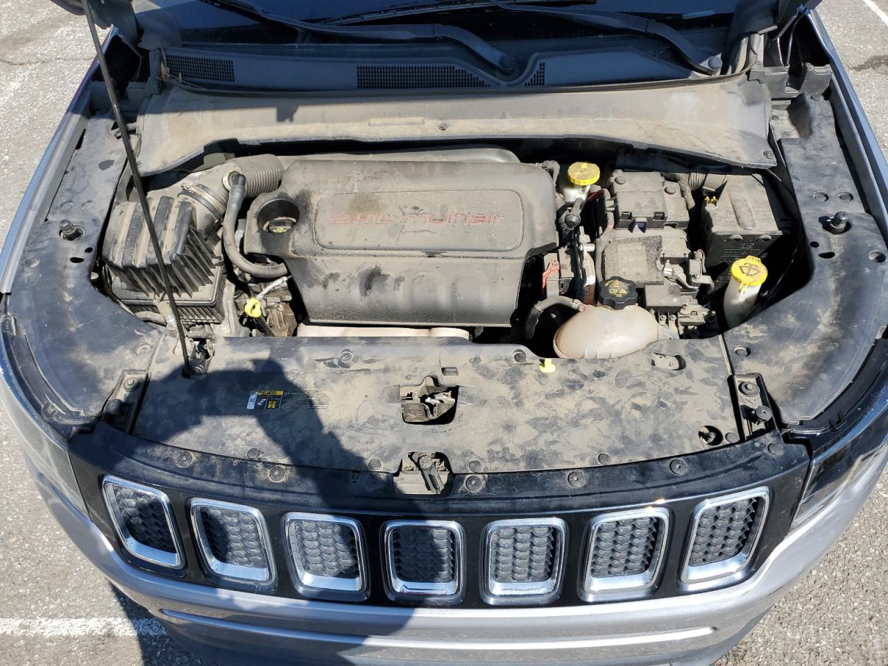 2018 Jeep Compass - Image 12