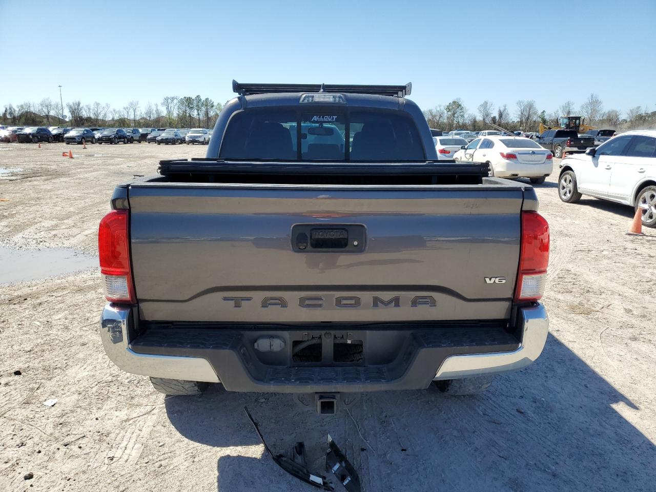 2016 Toyota Tacoma - Image 6