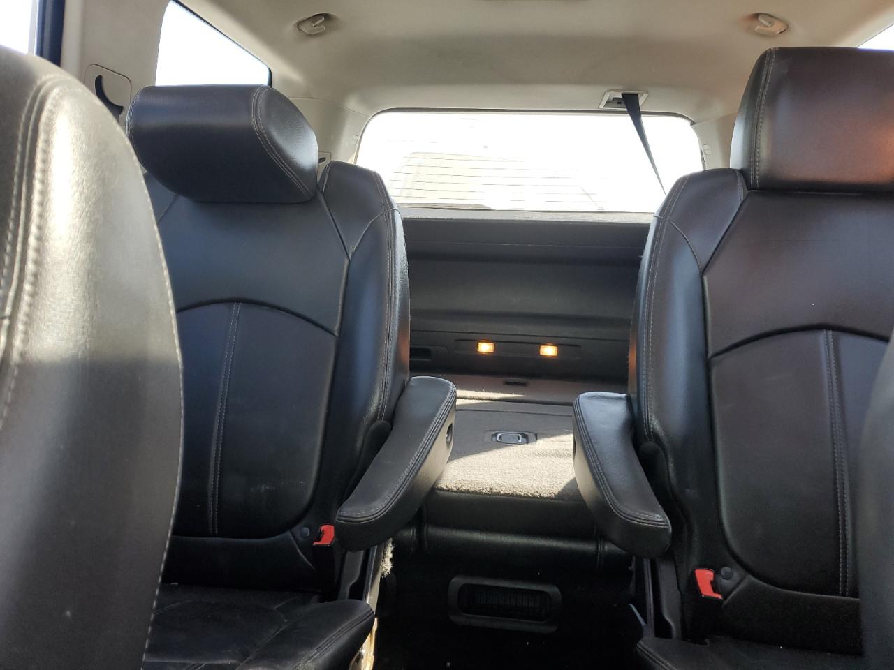 2016 GMC Acadia - Image 10