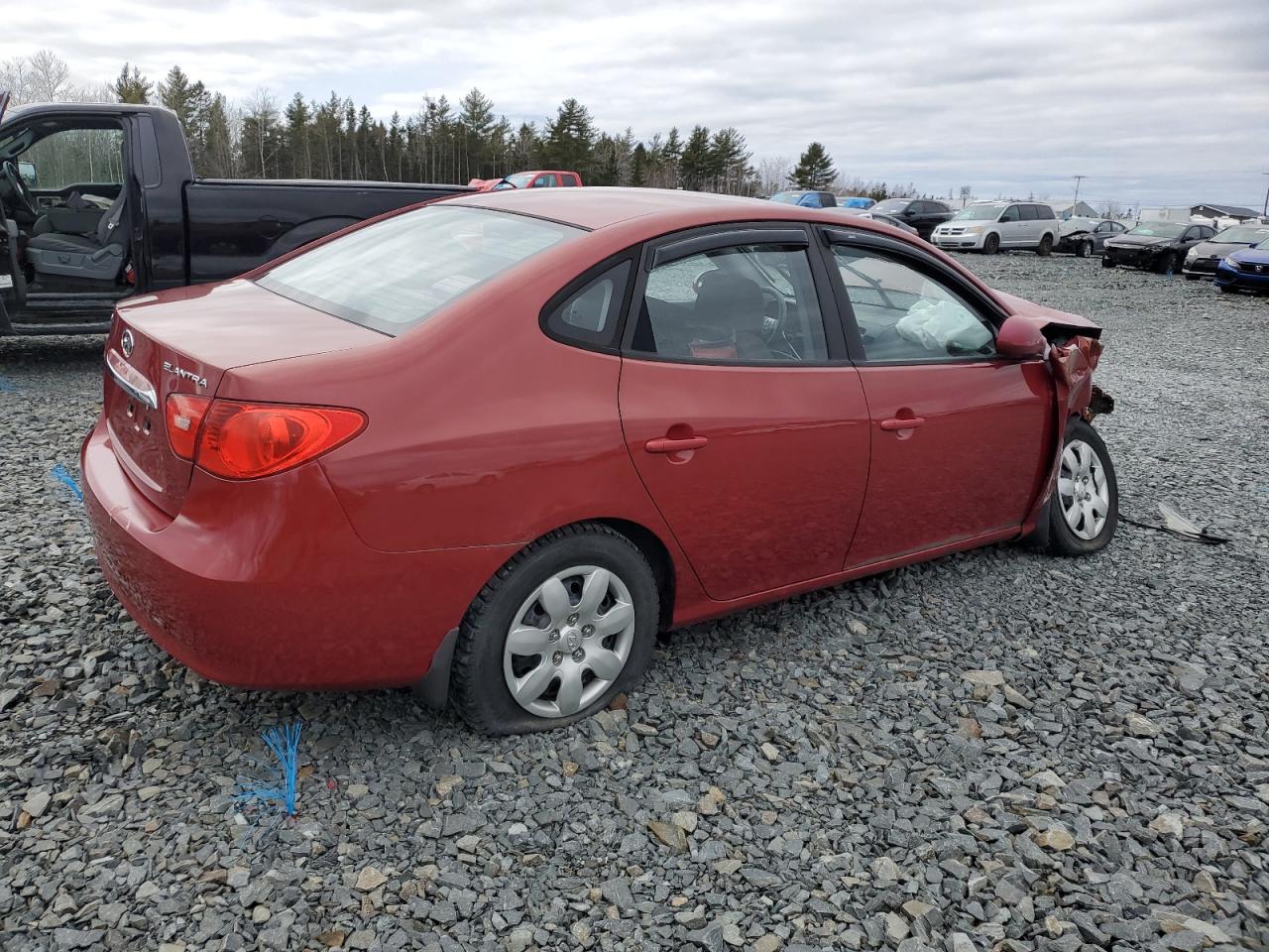 2010 Hyundai Elantra - Image 3