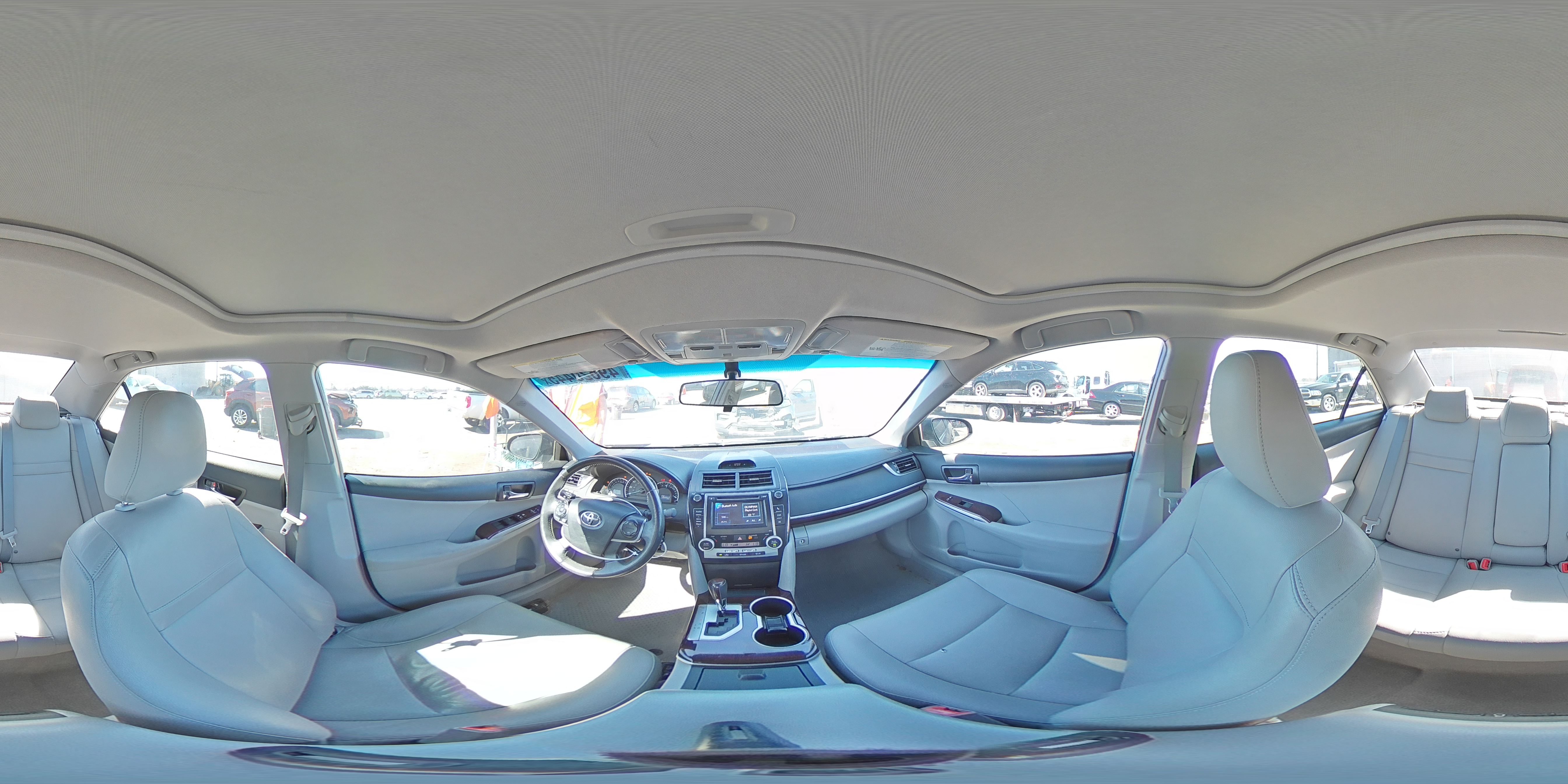 2012 Toyota Camry - Image 12