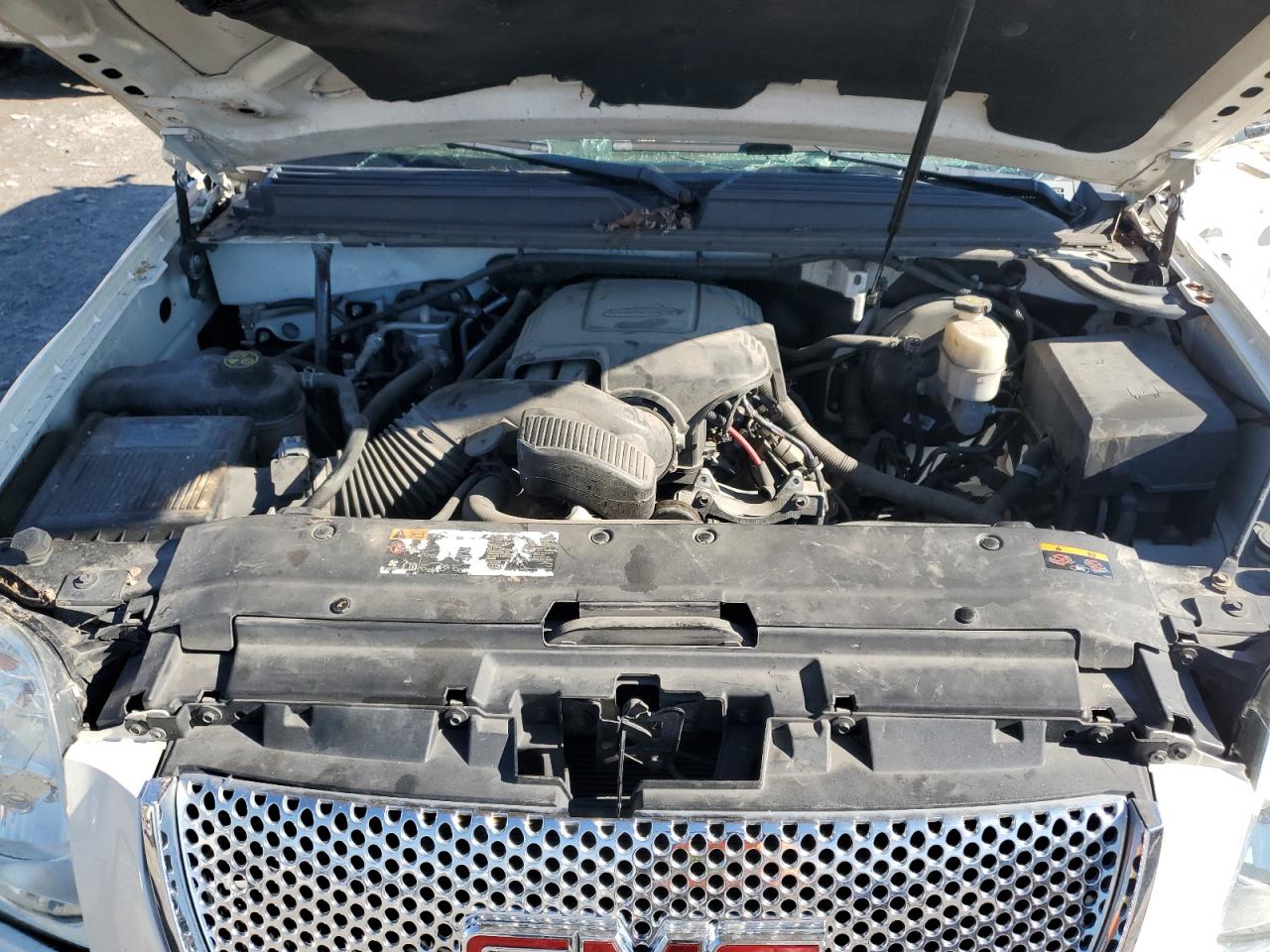 2013 GMC Yukon - Image 13
