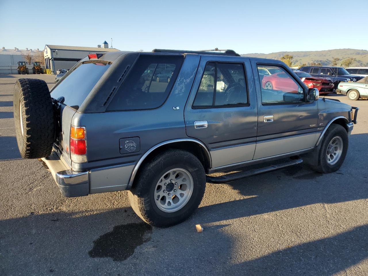 1995 Isuzu Rodeo - Image 3