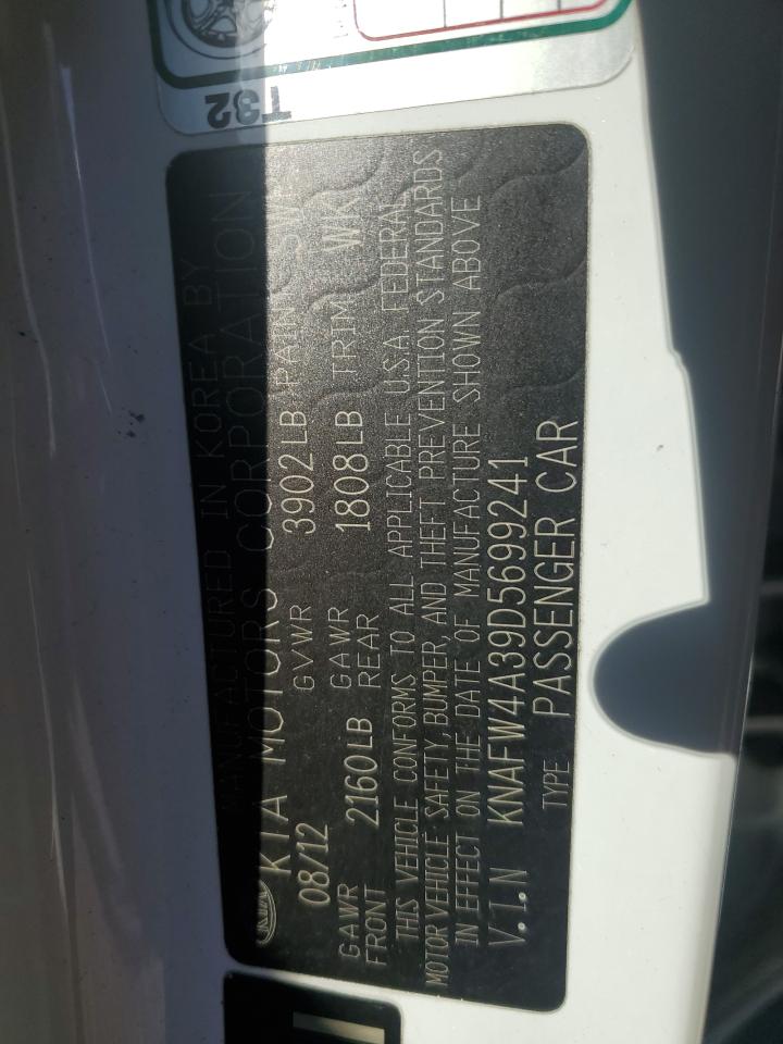 2013 Kia Forte - Image 12