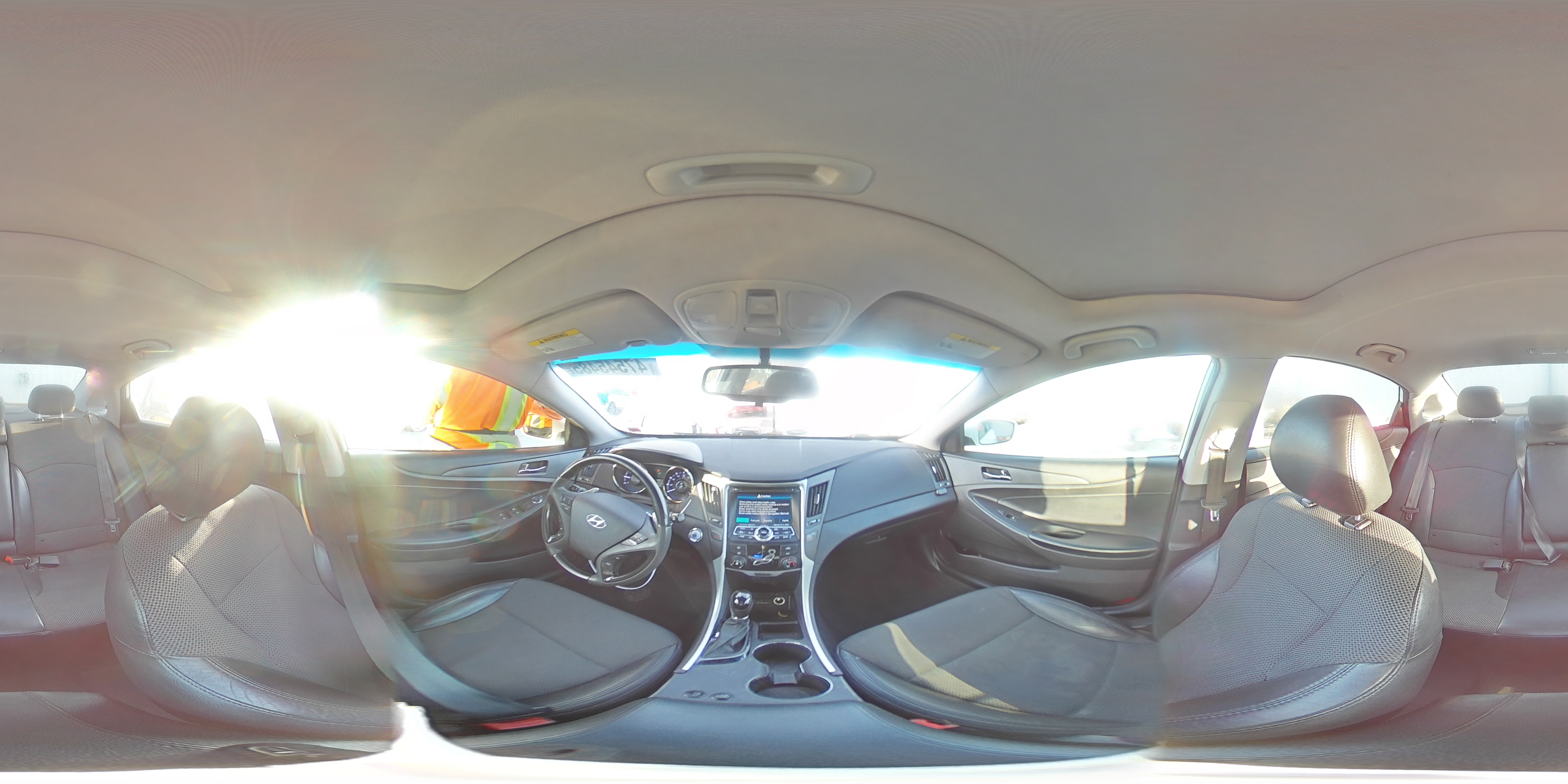 2012 Hyundai Sonata - Image 14