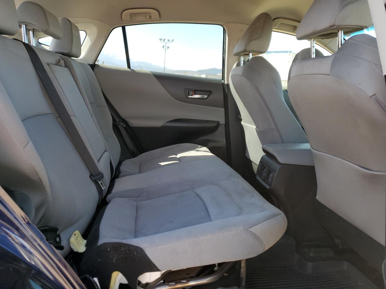 2021 Toyota Venza - Image 11