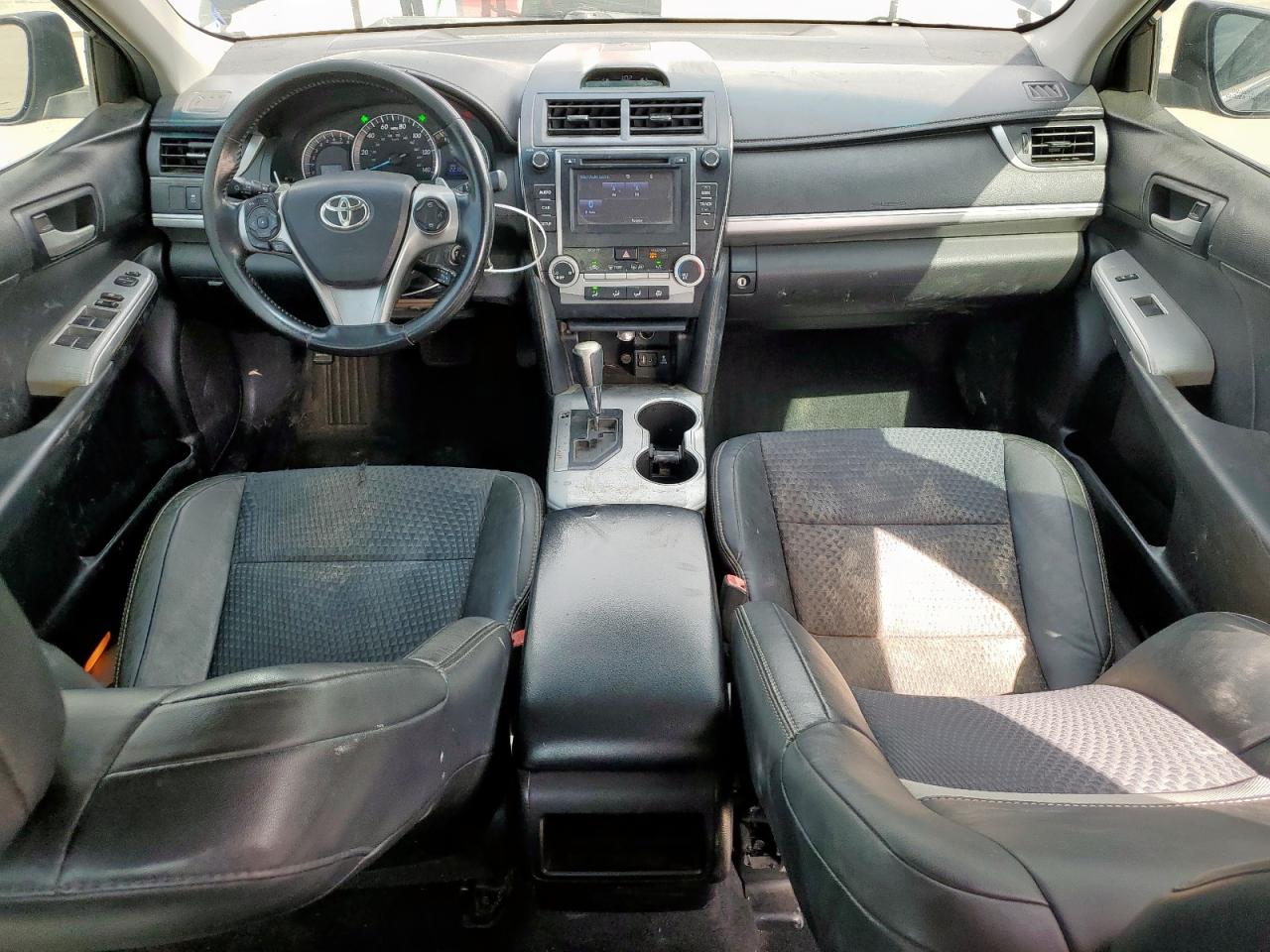 2014 Toyota Camry - Image 8