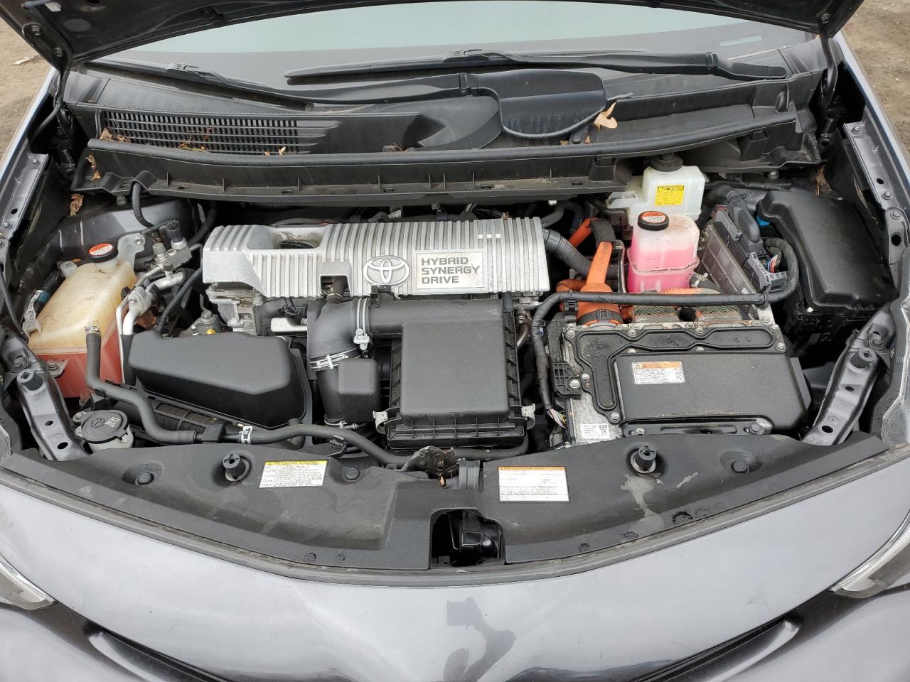 2015 Toyota Prius - Image 12