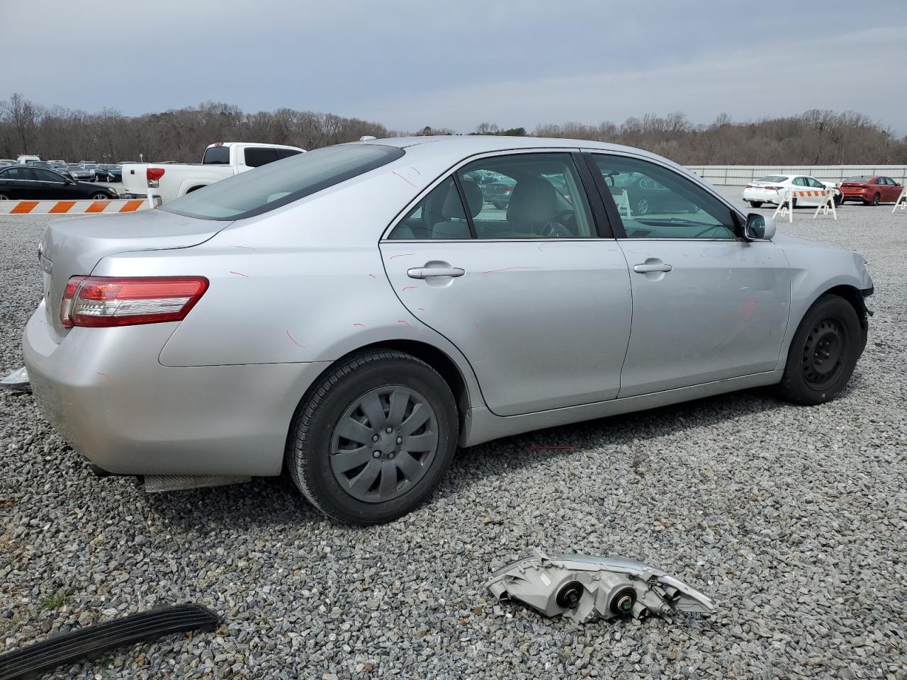 2011 Toyota Camry - Image 3