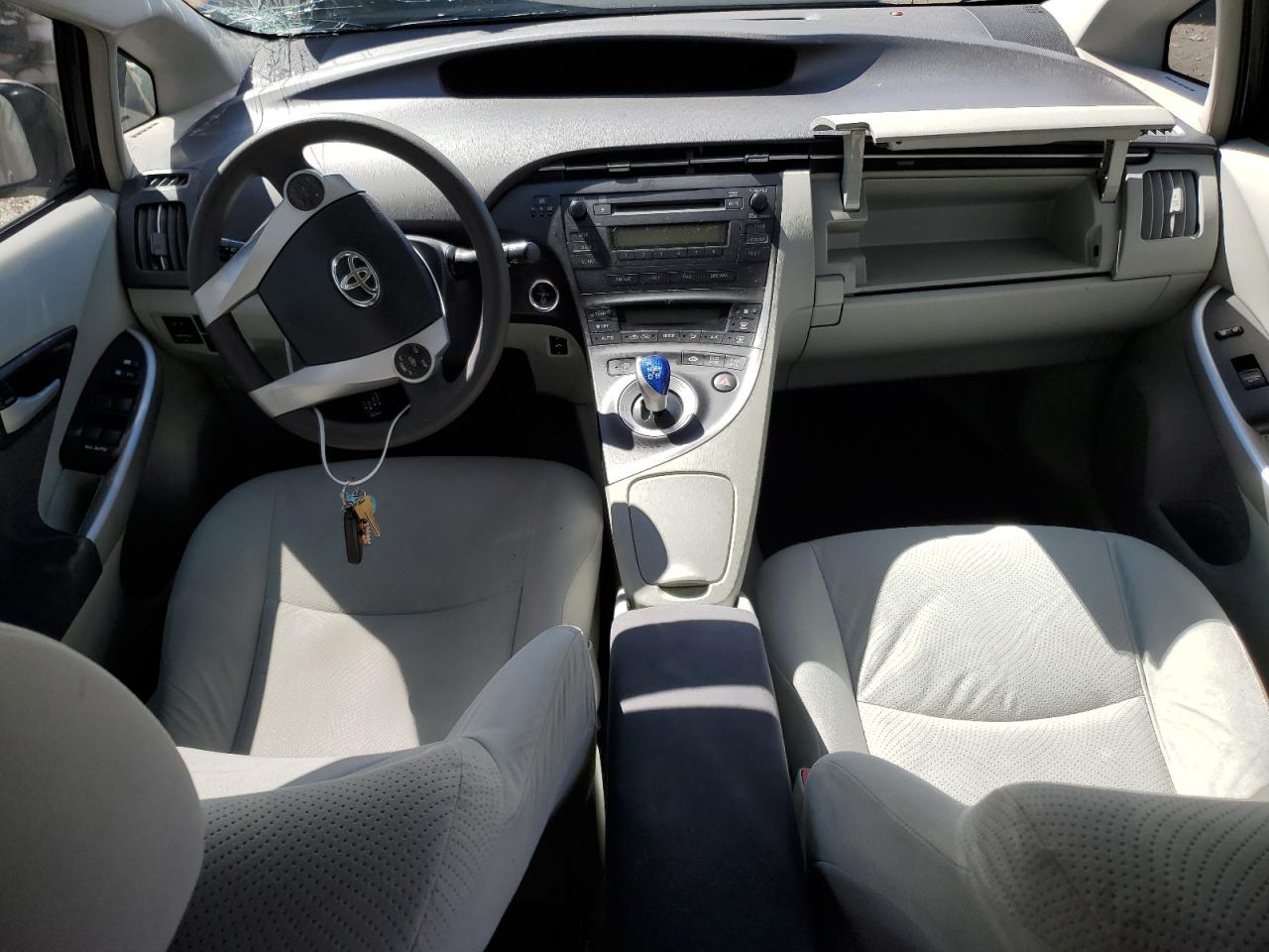 2010 Toyota Prius - Image 8
