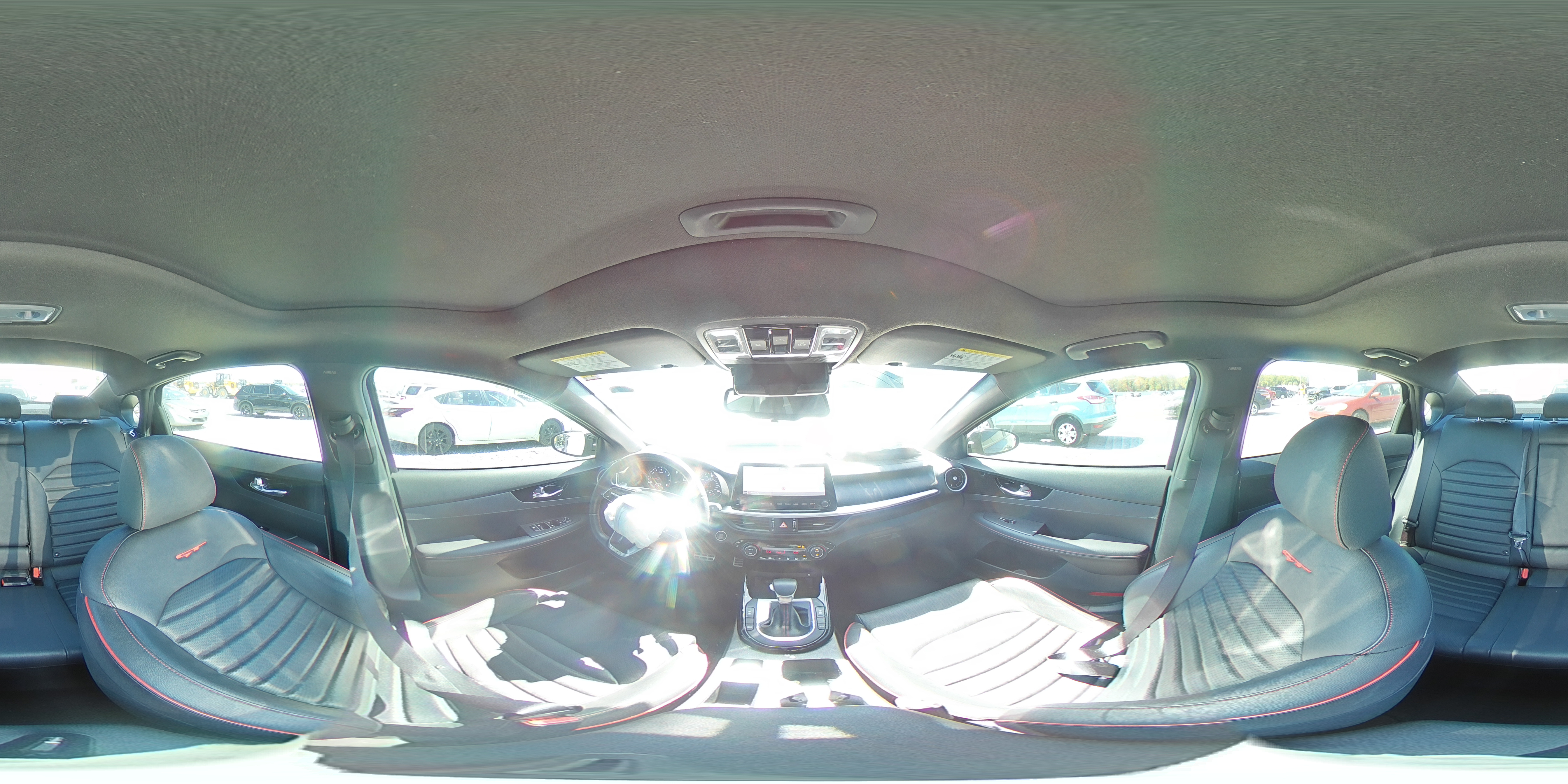 2022 Kia Forte - Image 12