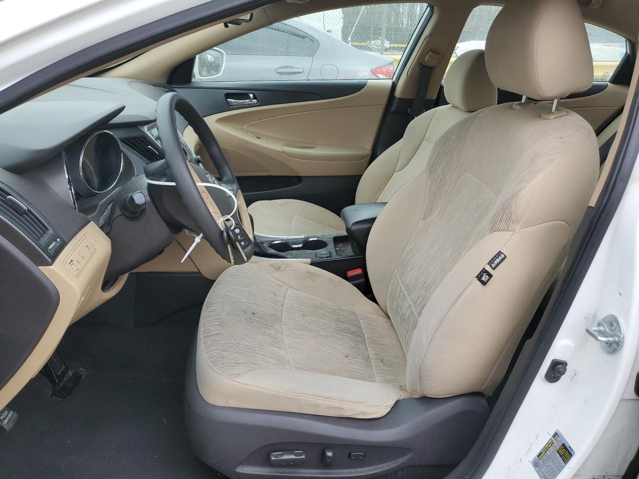 2013 Hyundai Sonata - Image 7