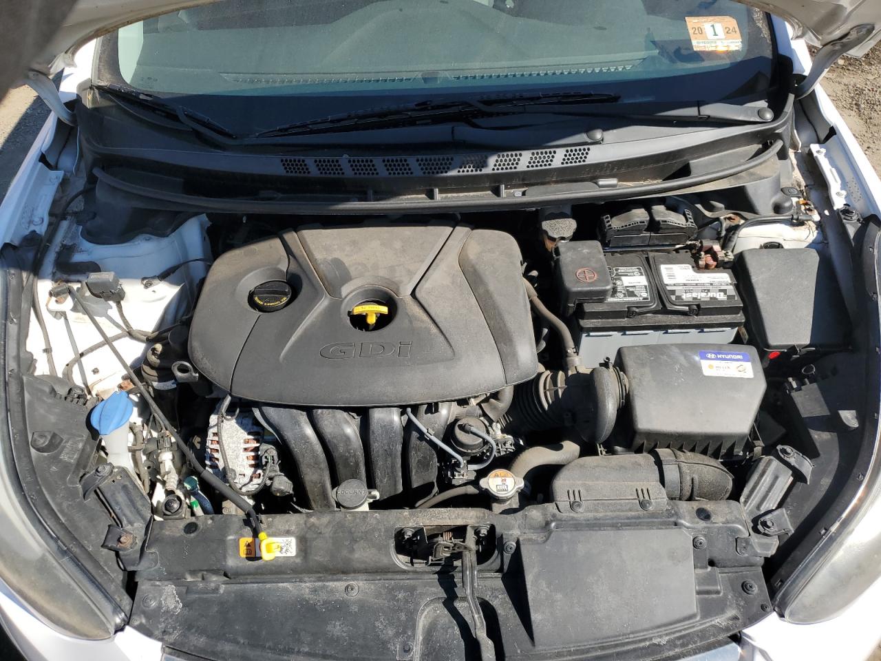 2015 Hyundai Elantra - Image 11