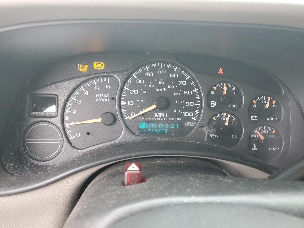 2002 Chevrolet Silverado - Image 9
