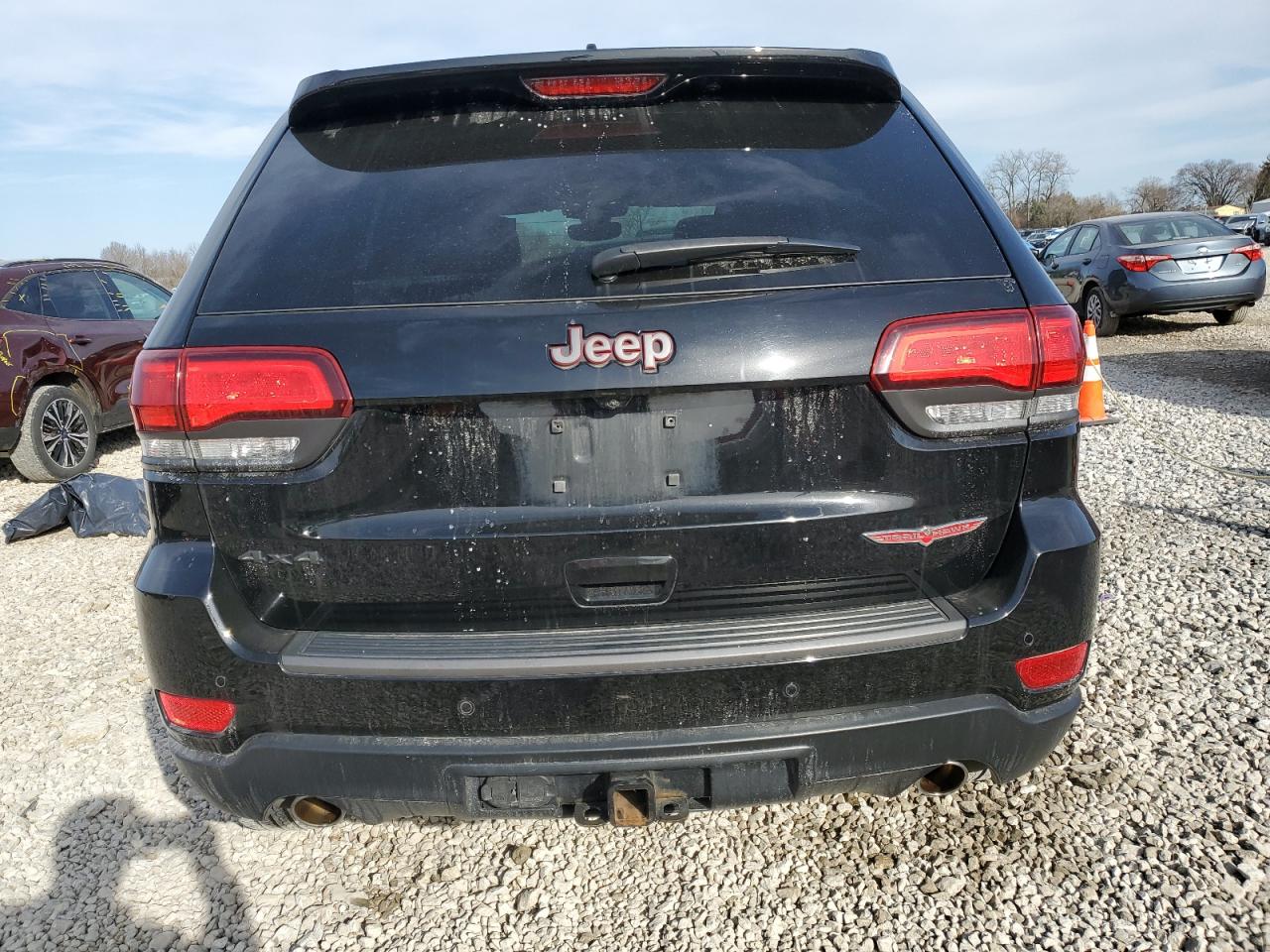 2020 Jeep Grand Cherokee - Image 6