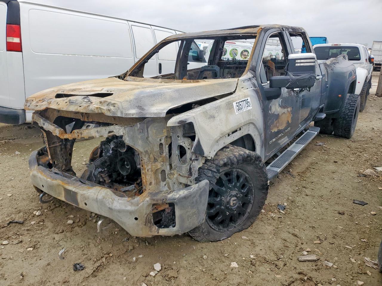 2020 Gmc Sierra K3500 Denali   for Sale in Grand Prairie, TX - Burn