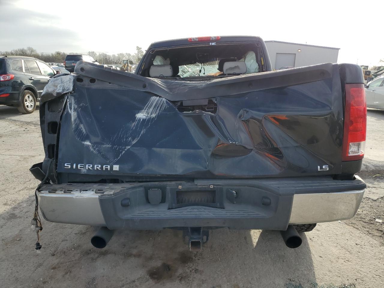 2011 GMC Sierra - Image 6