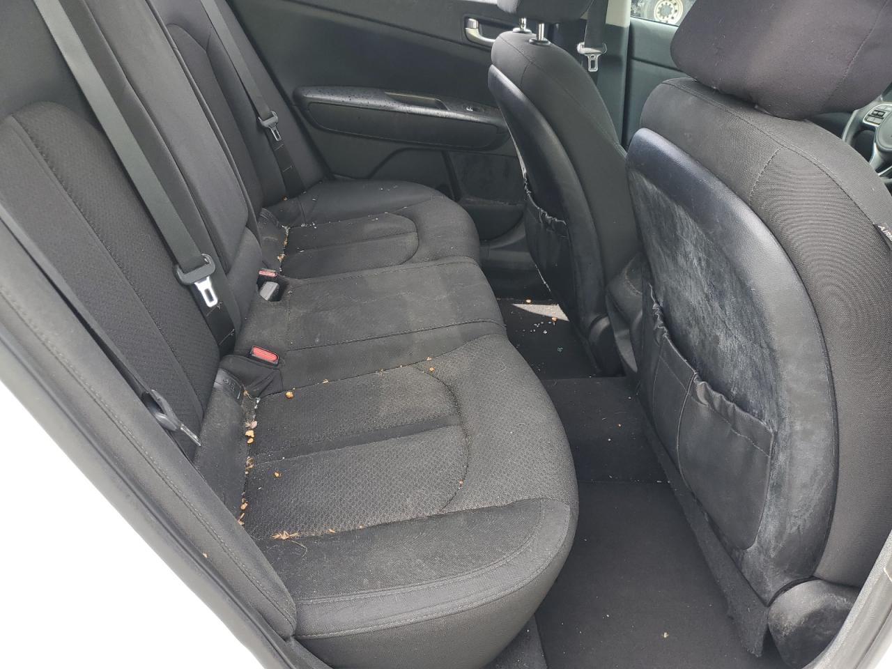2016 Kia Optima - Image 10