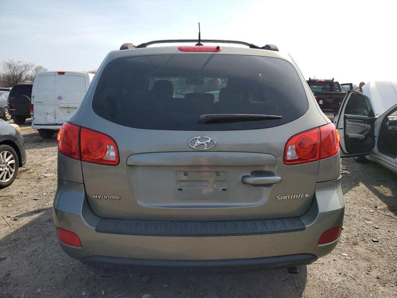 2009 Hyundai Santa Fe - Image 6