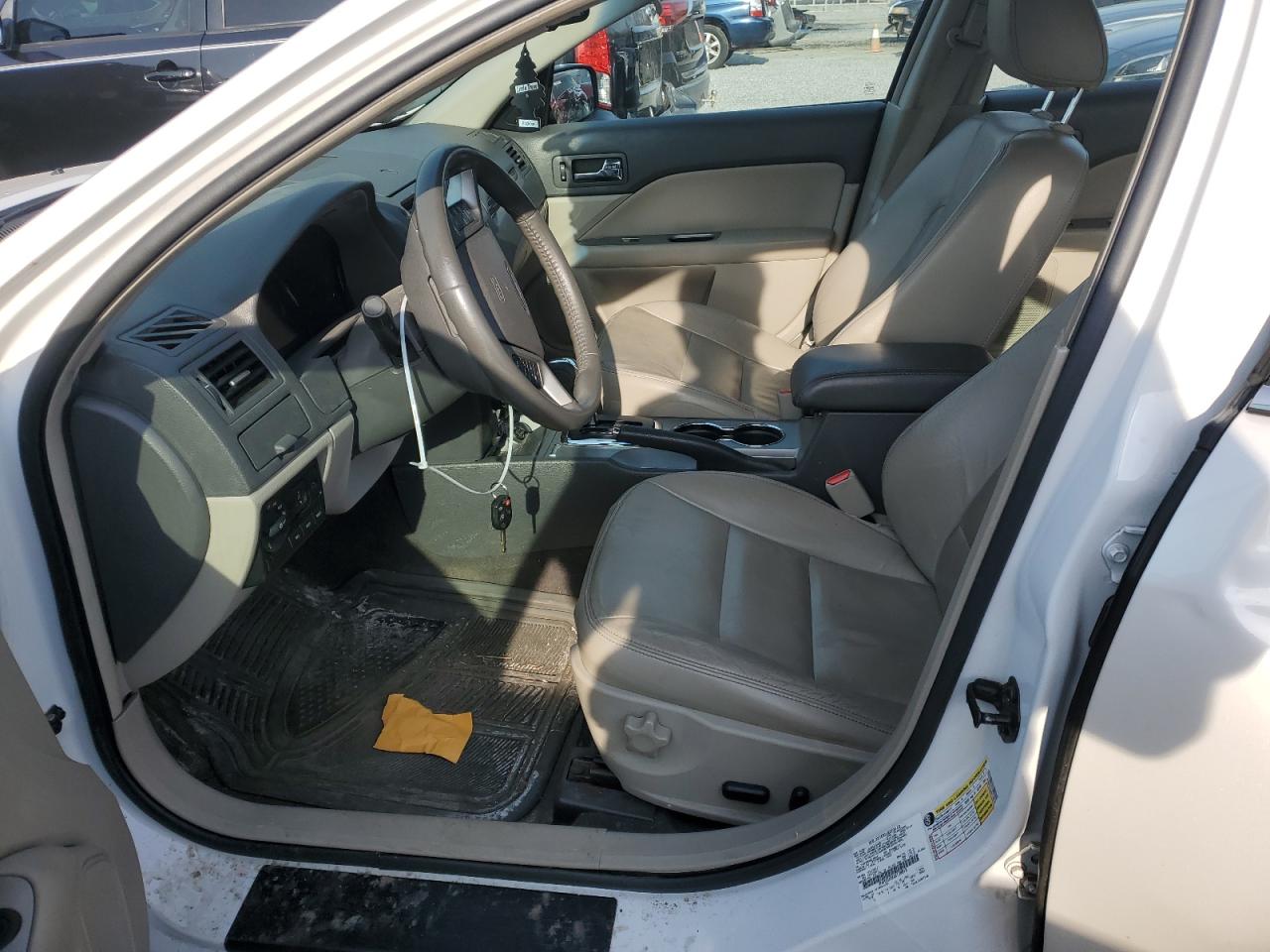 2010 Ford Fusion - Image 7