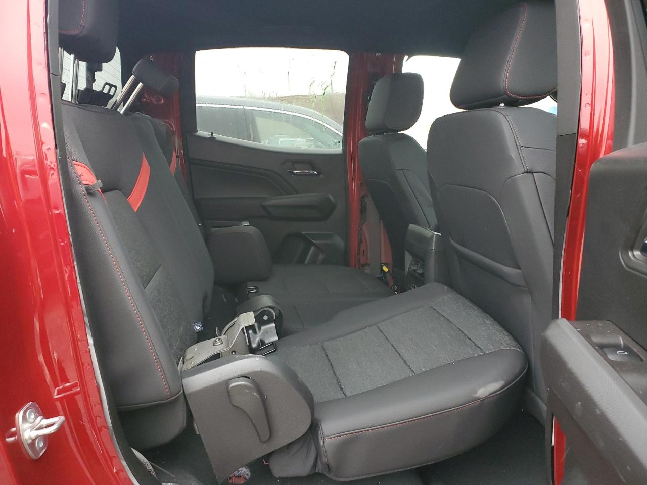 2024 Chevrolet Colorado - Image 10