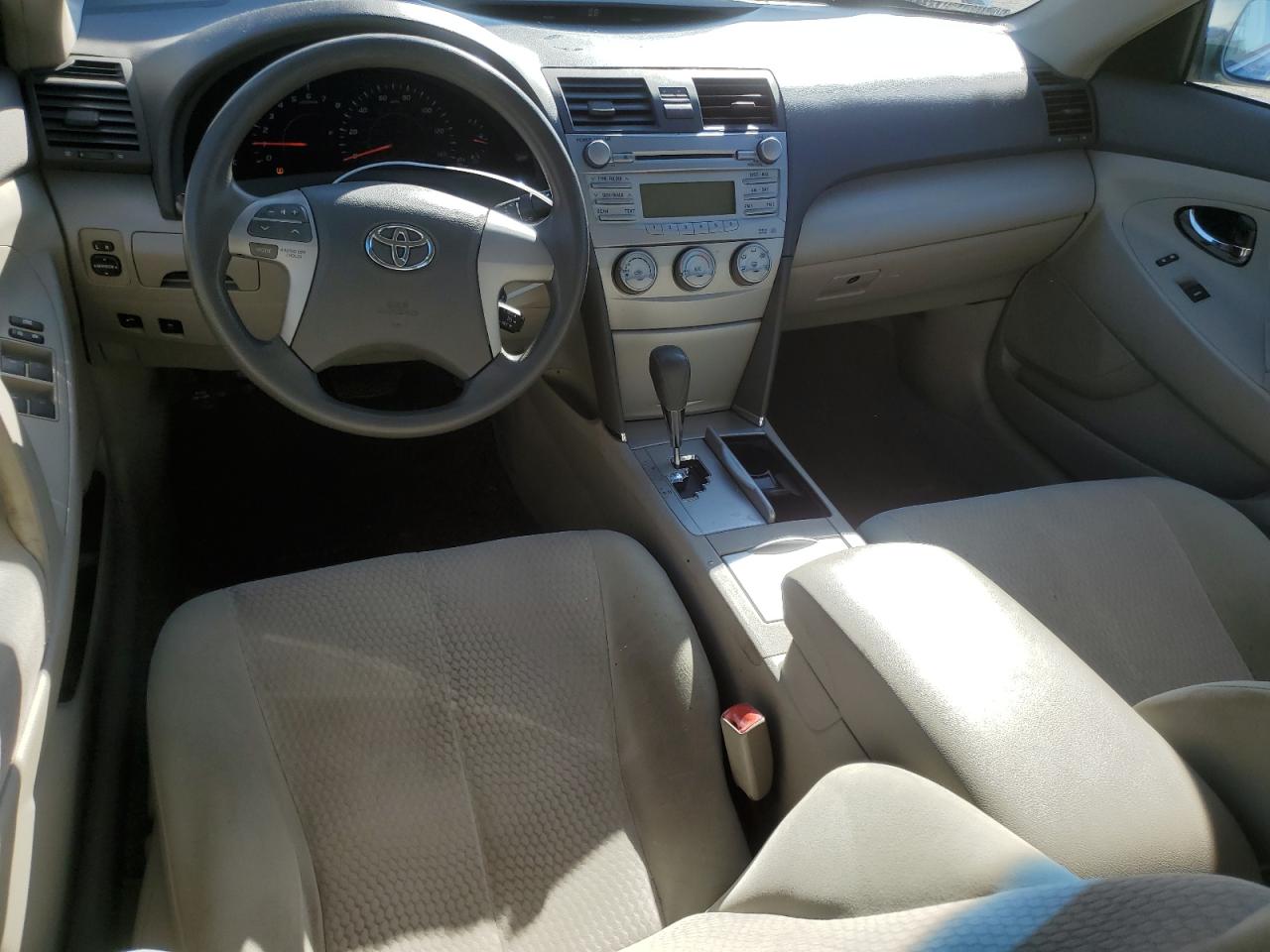 2011 Toyota Camry - Image 8