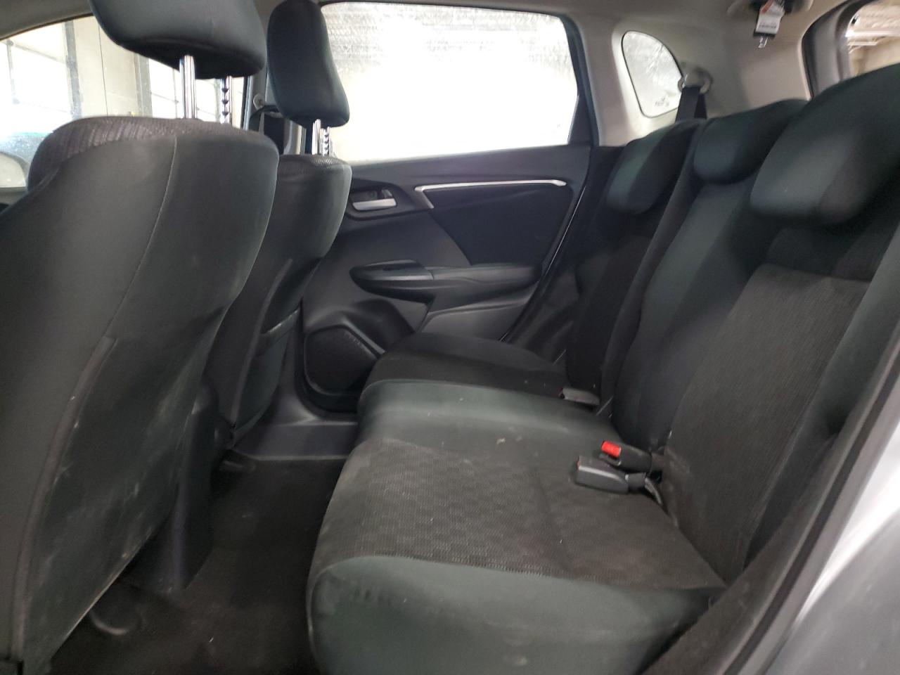 2017 Honda Fit - Image 10