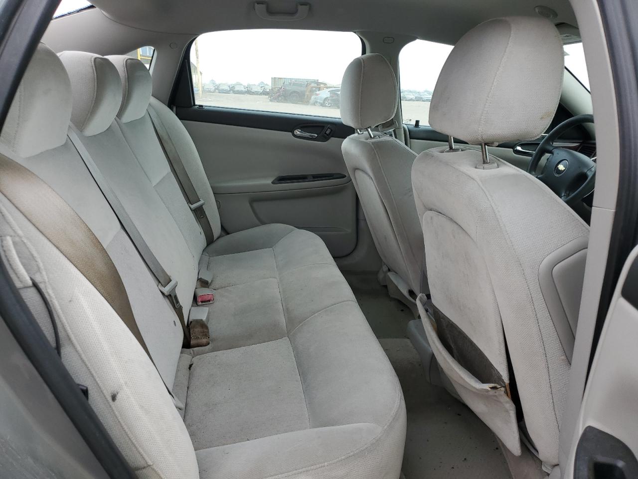2009 Chevrolet Impala - Image 10