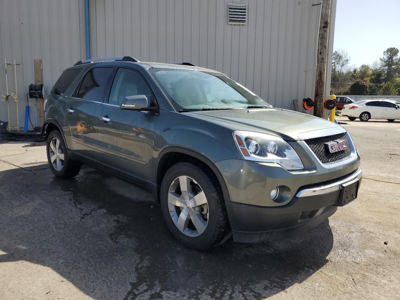 2011 GMC Acadia - Image 4