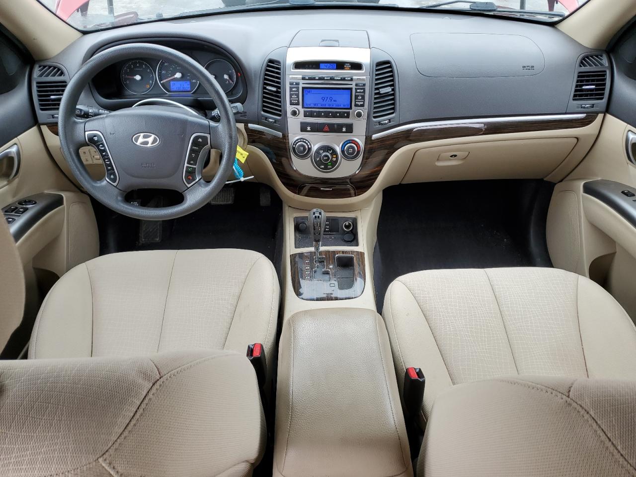 2010 Hyundai Santa Fe - Image 8