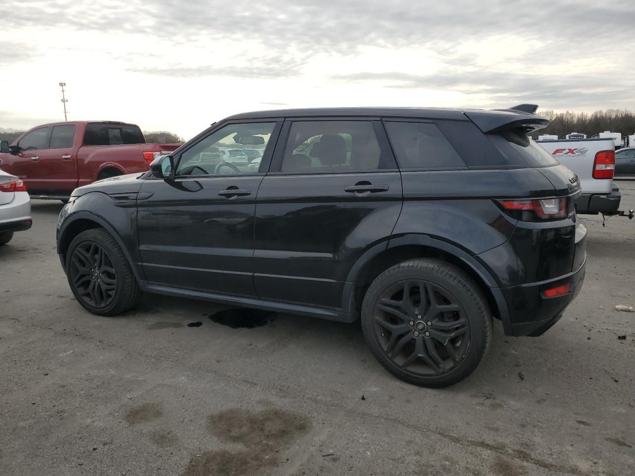 2017 Land Rover Range Rover - Image 2