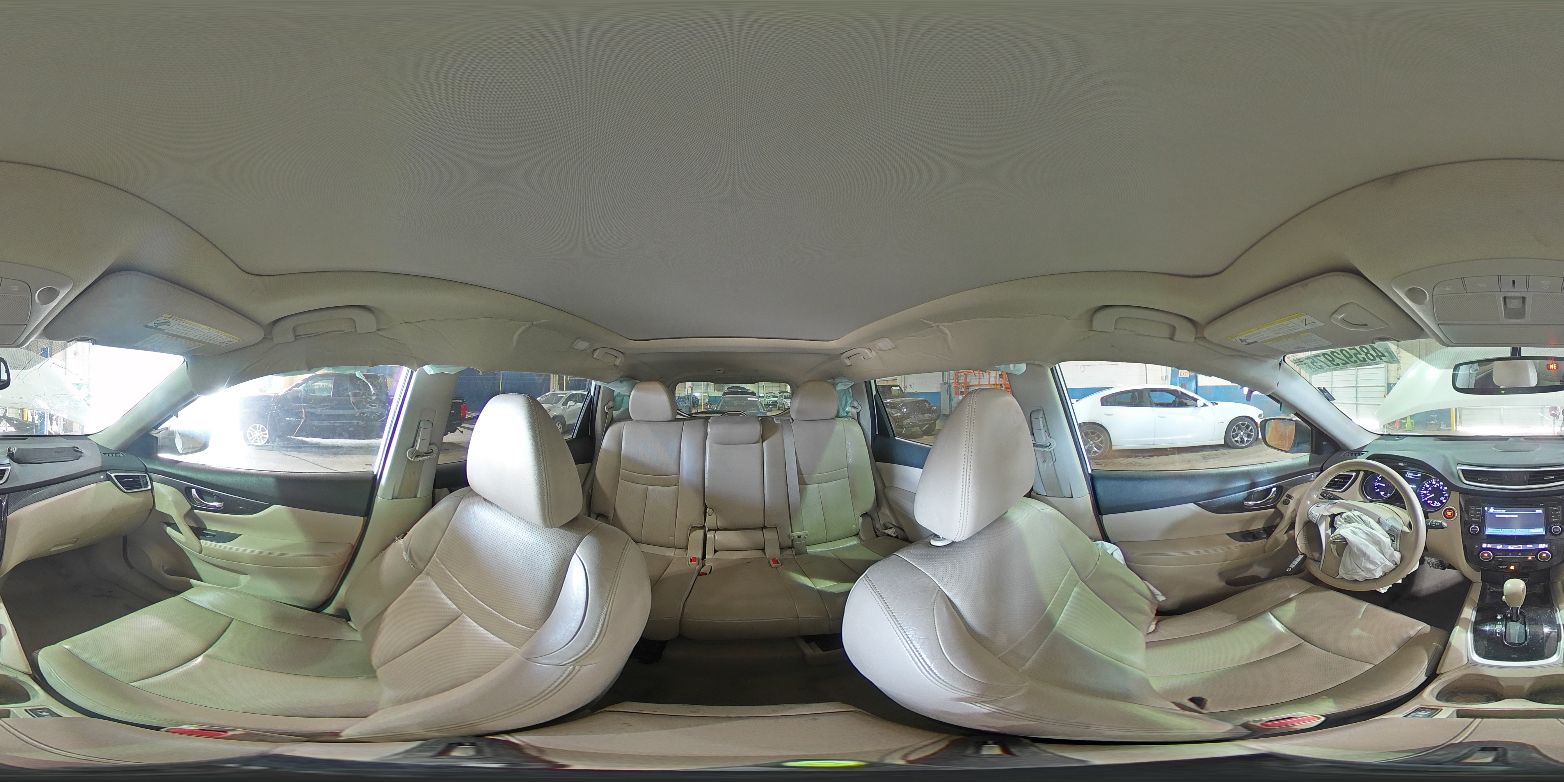 2014 Nissan Rogue - Image 16