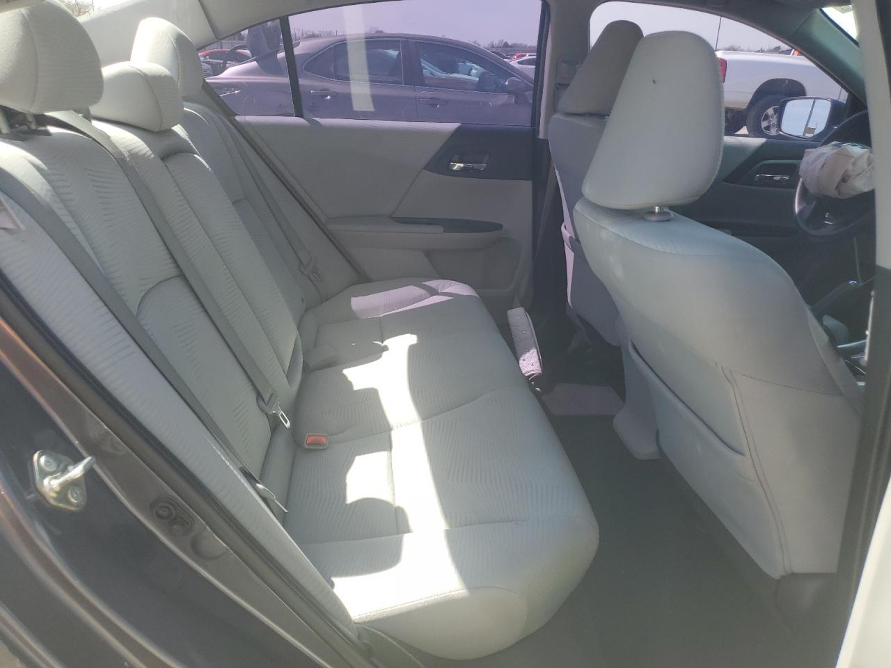 2015 Honda Accord - Image 10