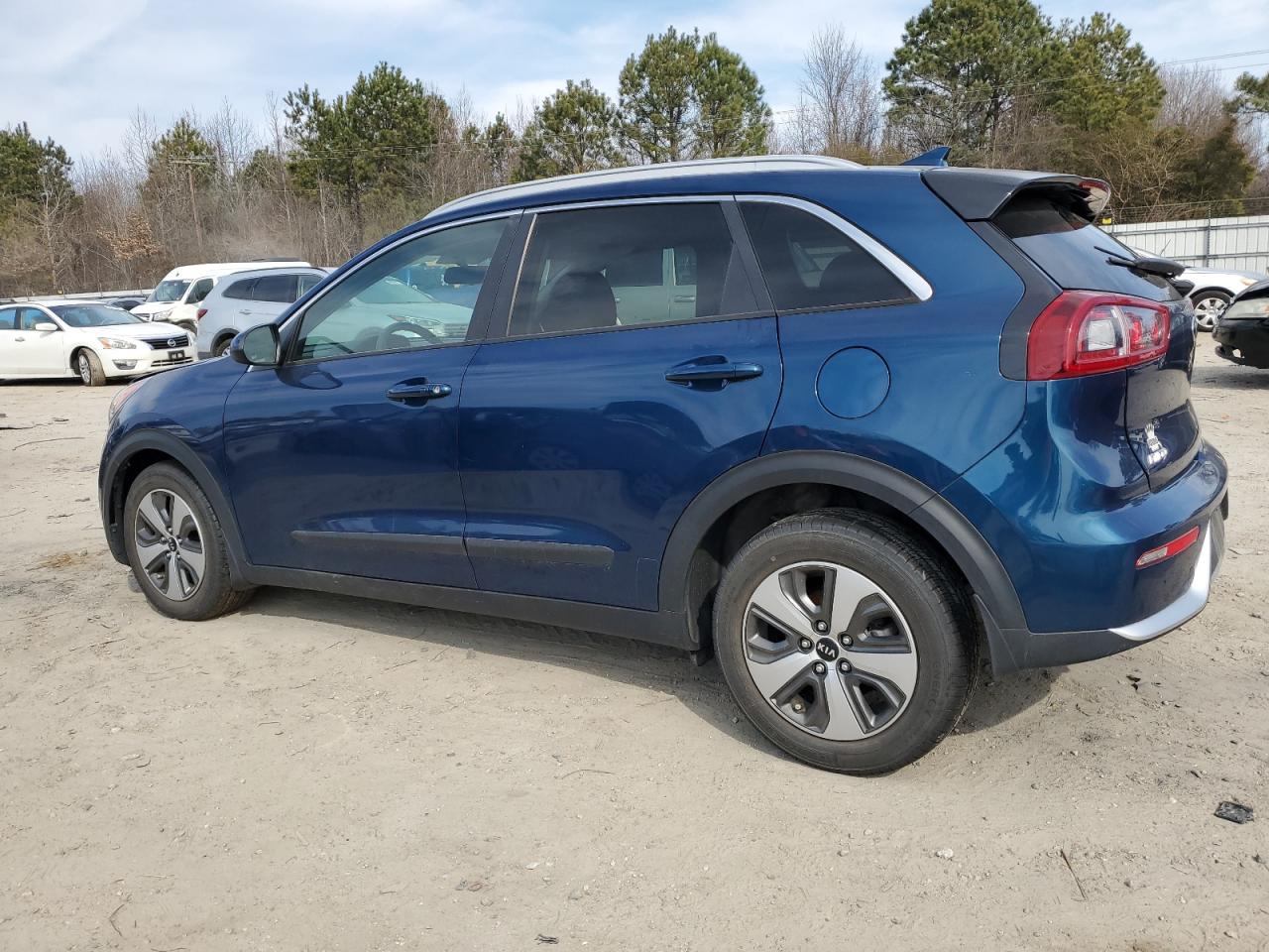 2019 Kia Niro - Image 2