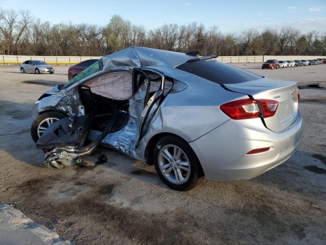 Sedans CHEVROLET CRUZE 2017 Srebrny