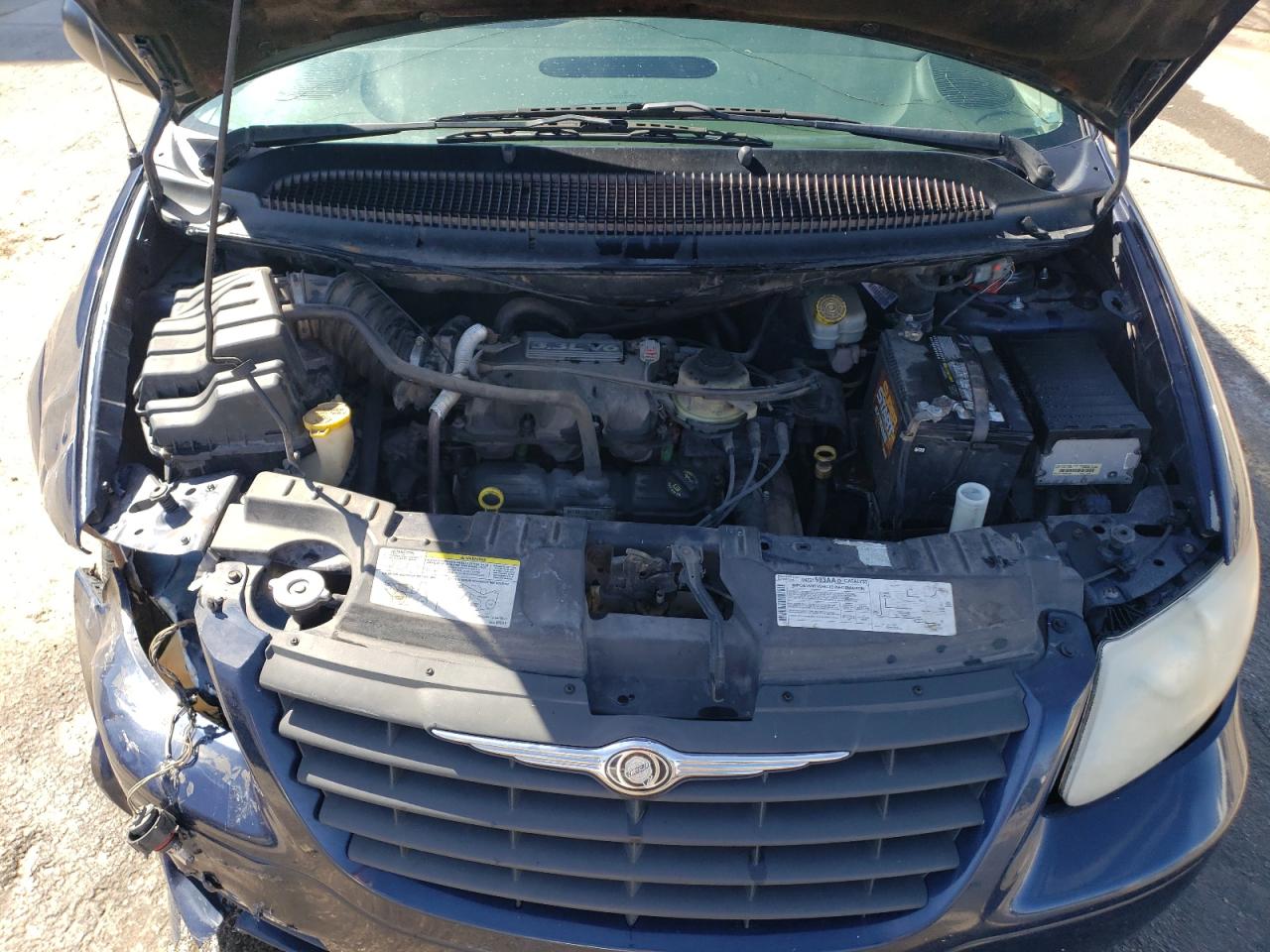 2006 Chrysler Town & Country - Image 12