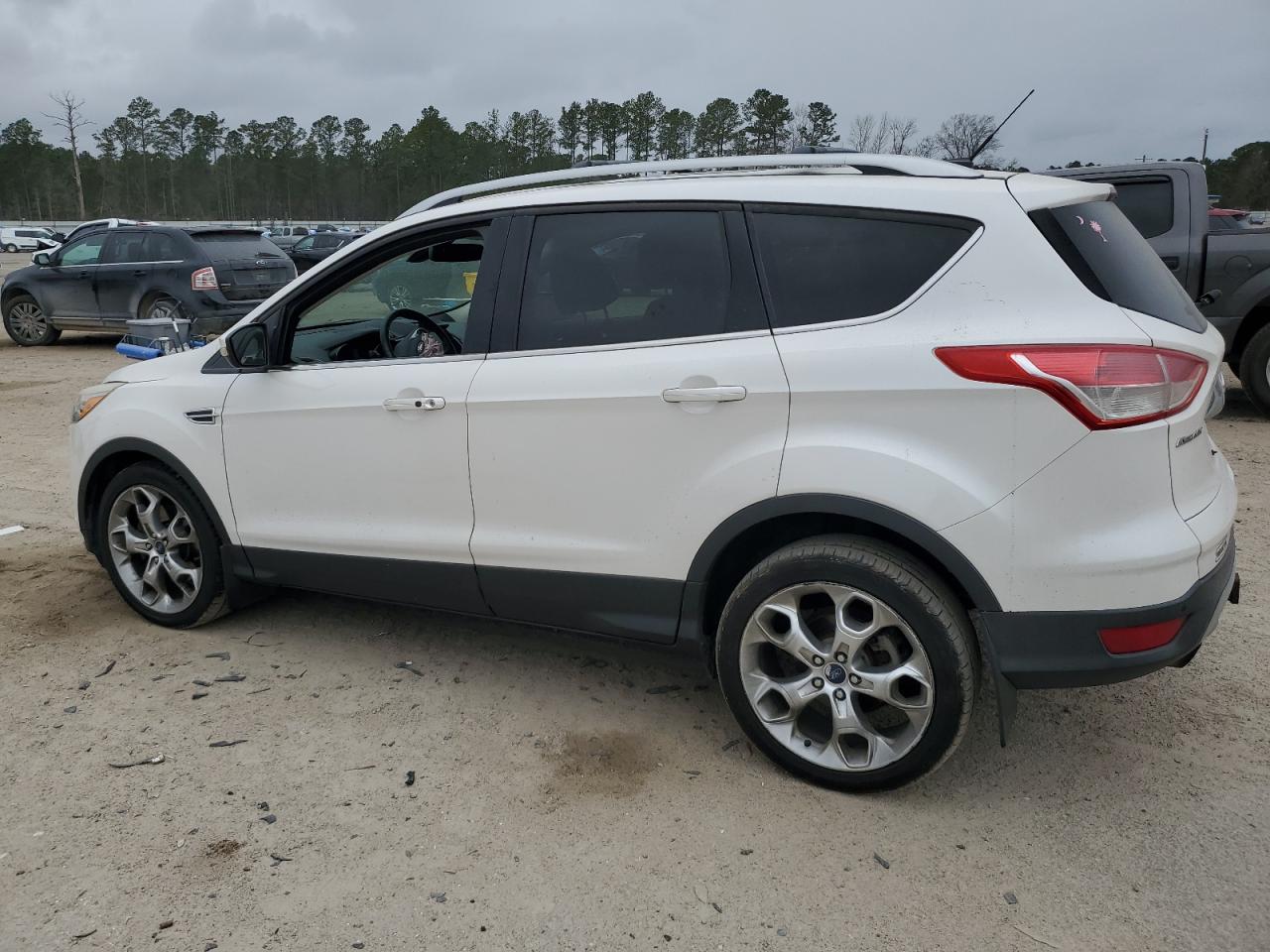 2014 Ford Escape - Image 2