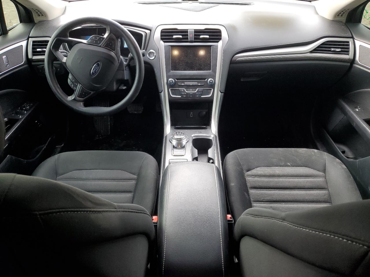 2017 Ford Fusion - Image 8