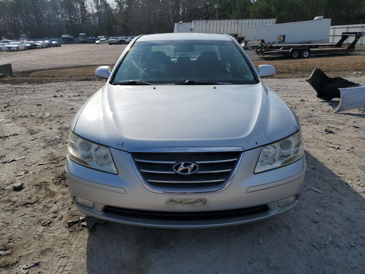 2010 Hyundai Sonata - Image 5