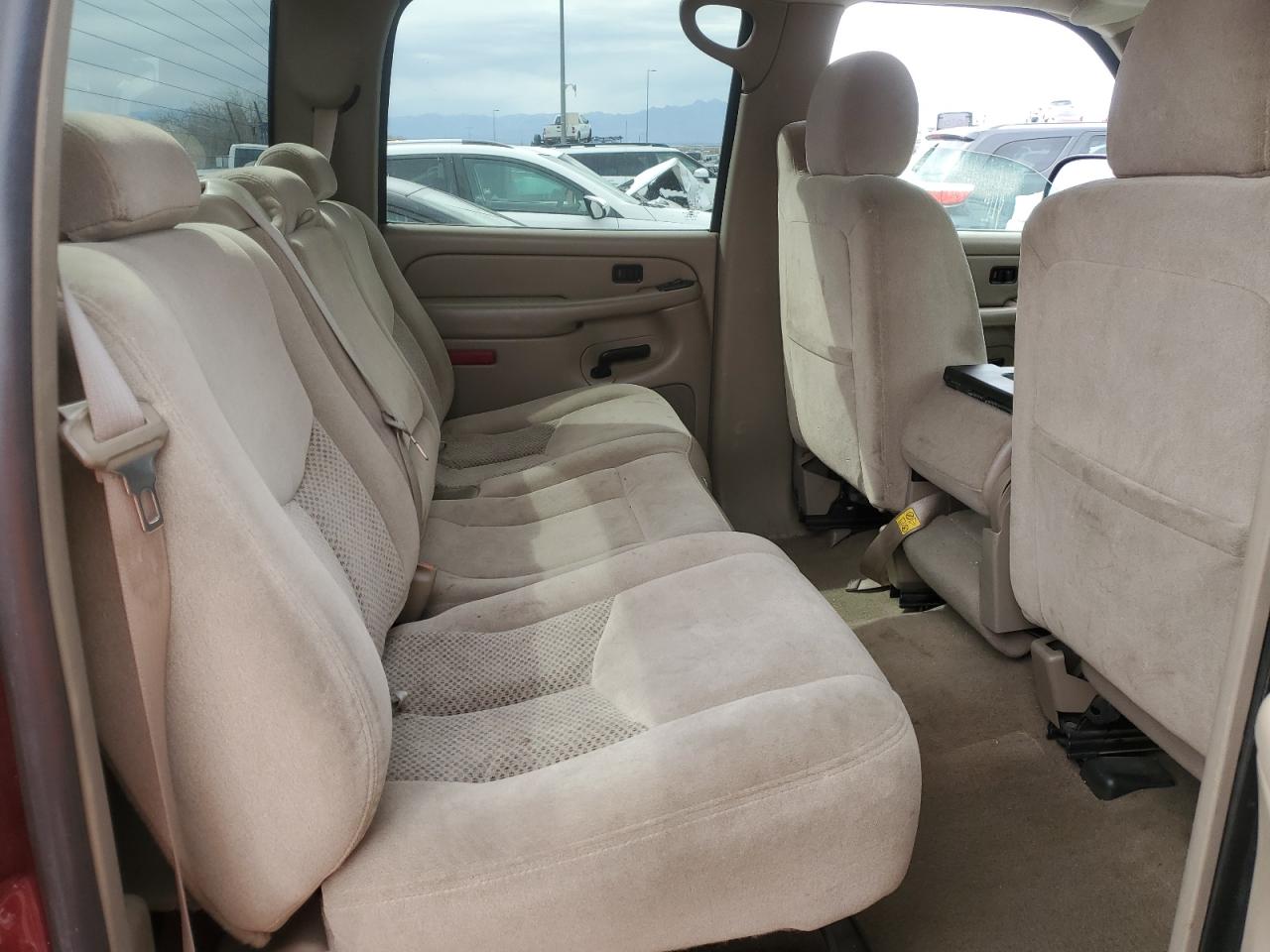 2006 Chevrolet Silverado - Image 10