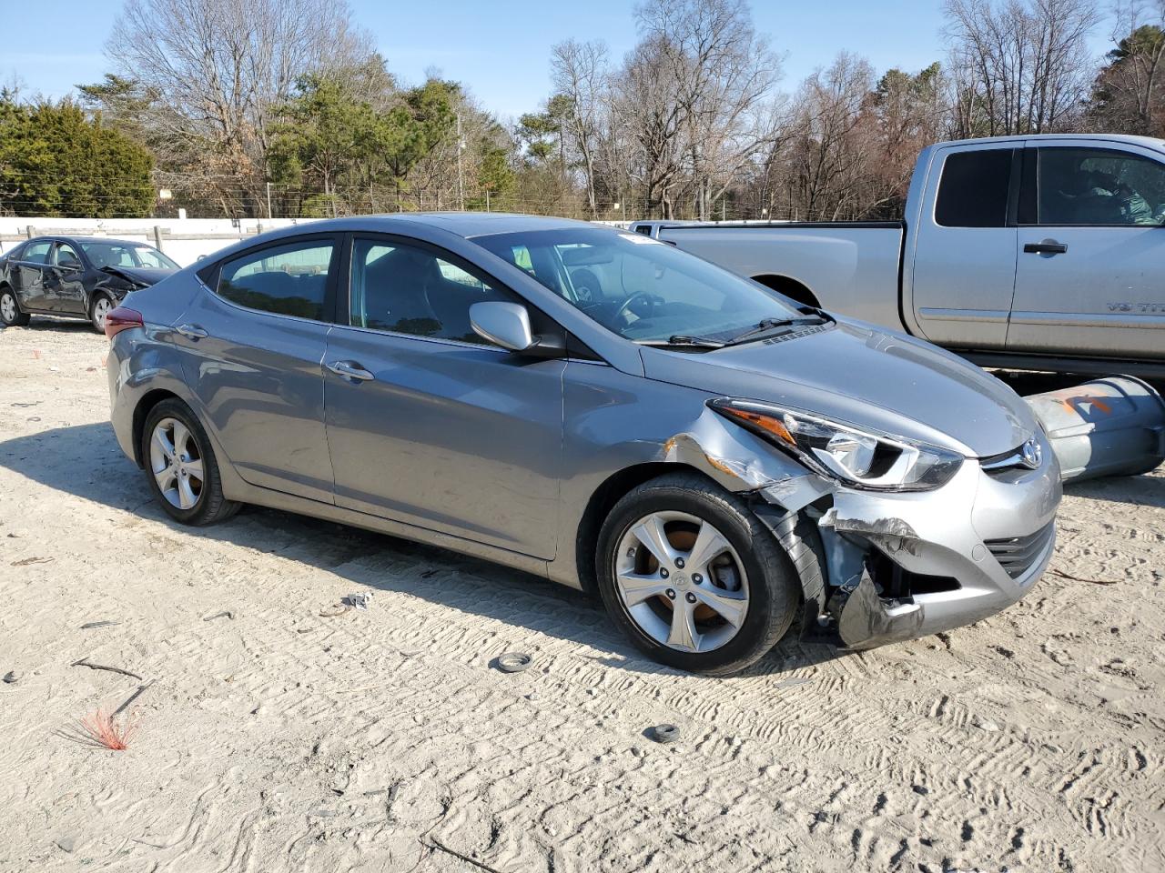 2016 Hyundai Elantra - Image 4