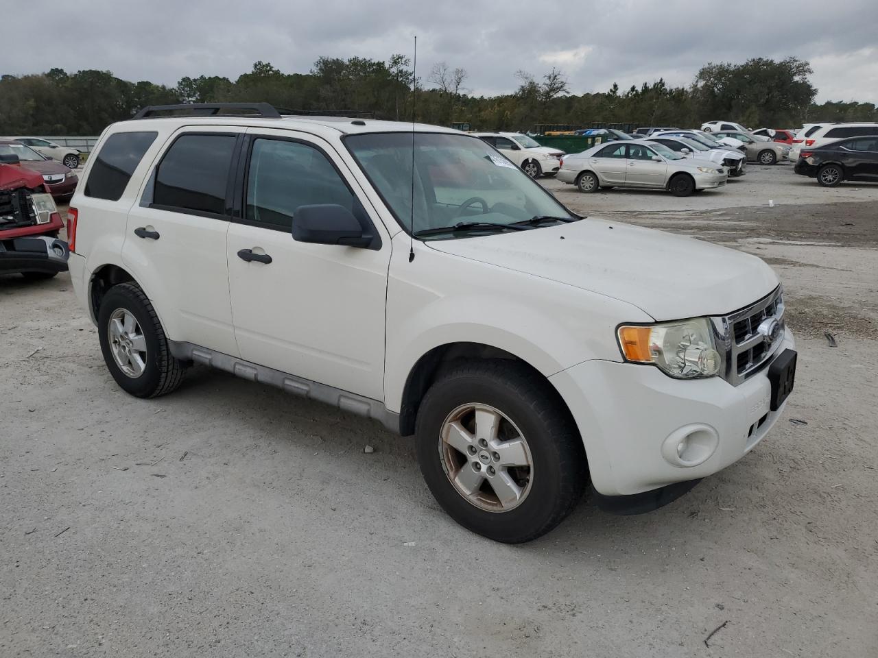 2009 Ford Escape - Image 4