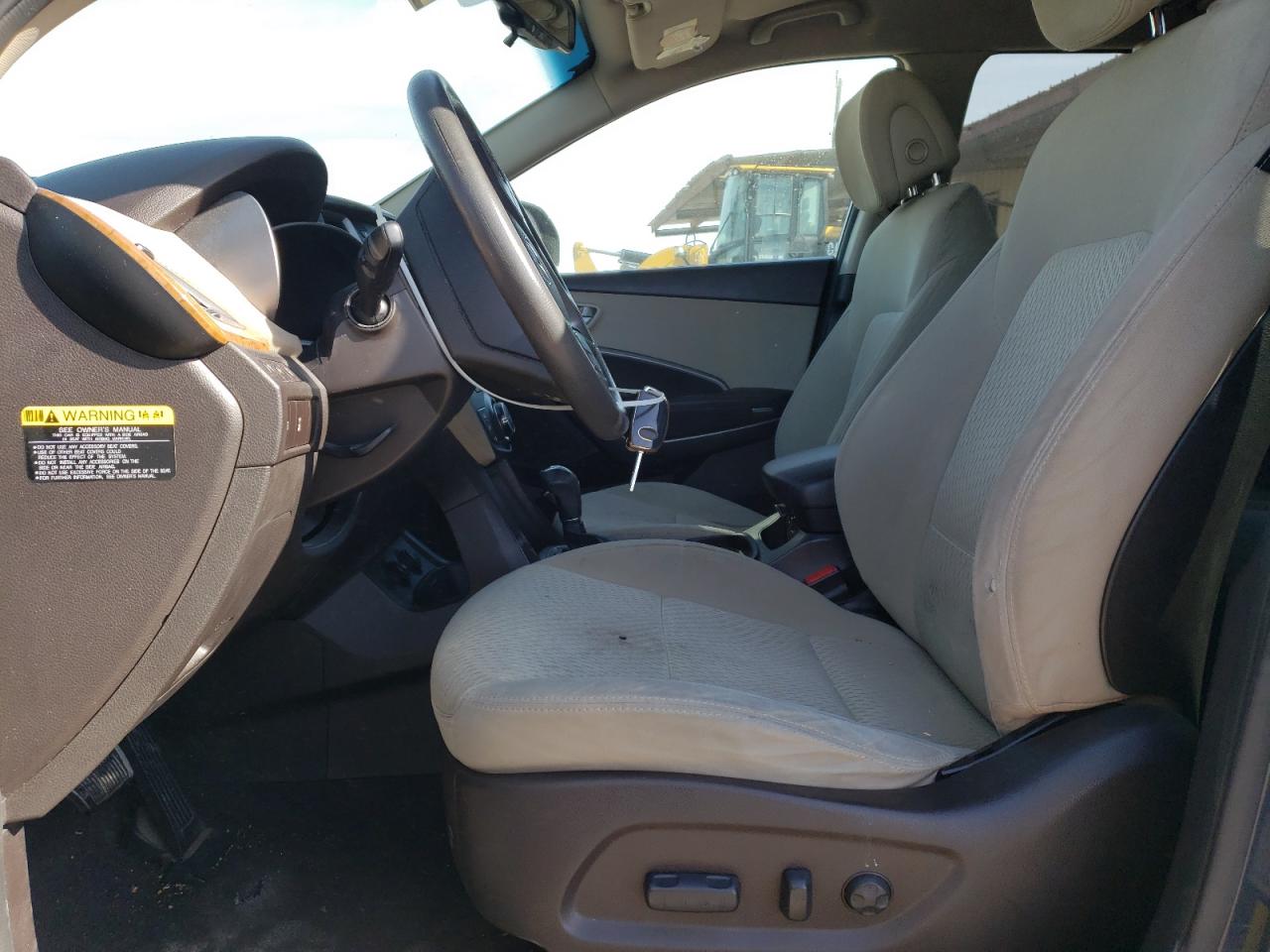 2016 Hyundai Santa Fe - Image 7