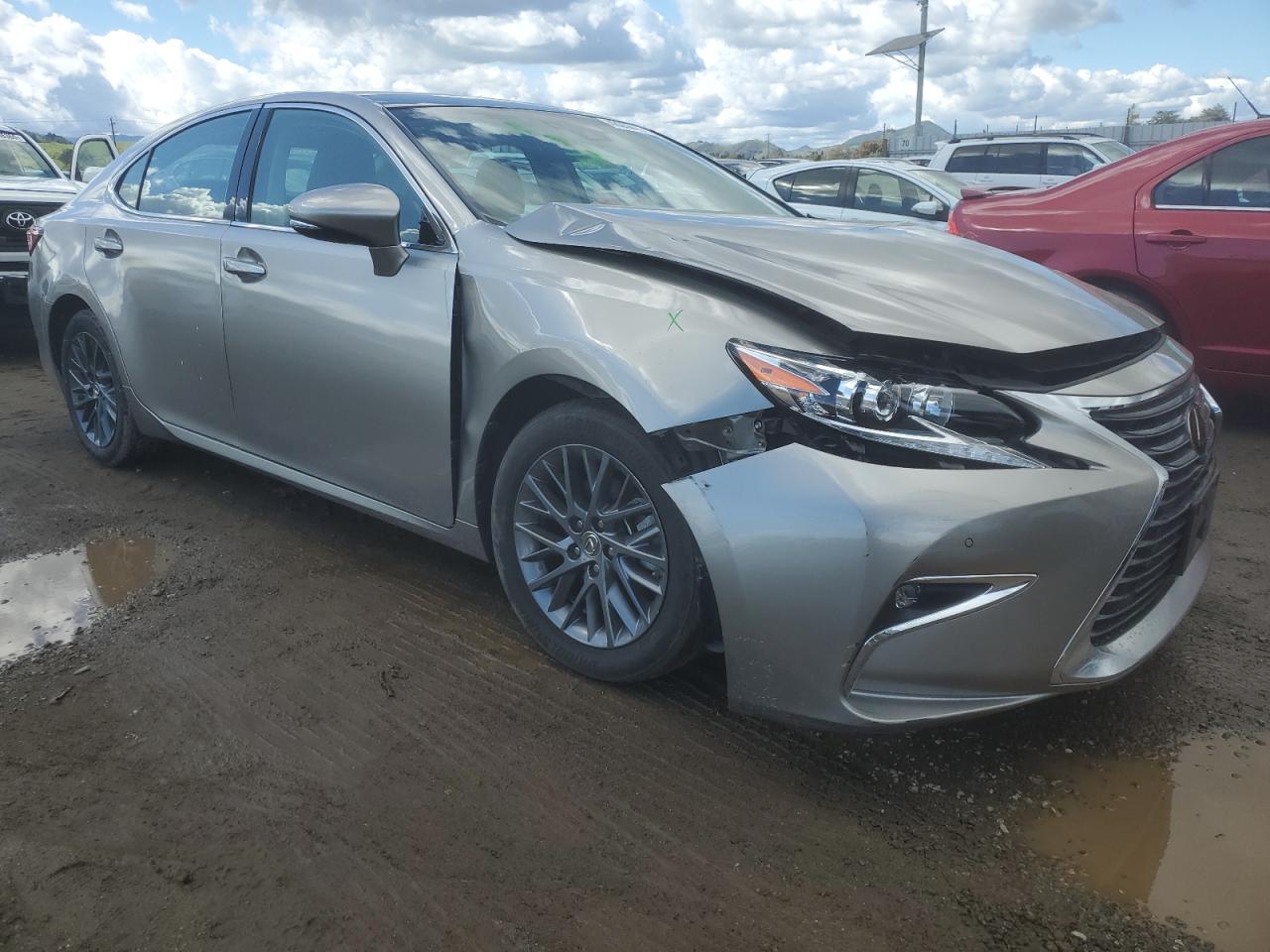 2018 Lexus ES - Image 4