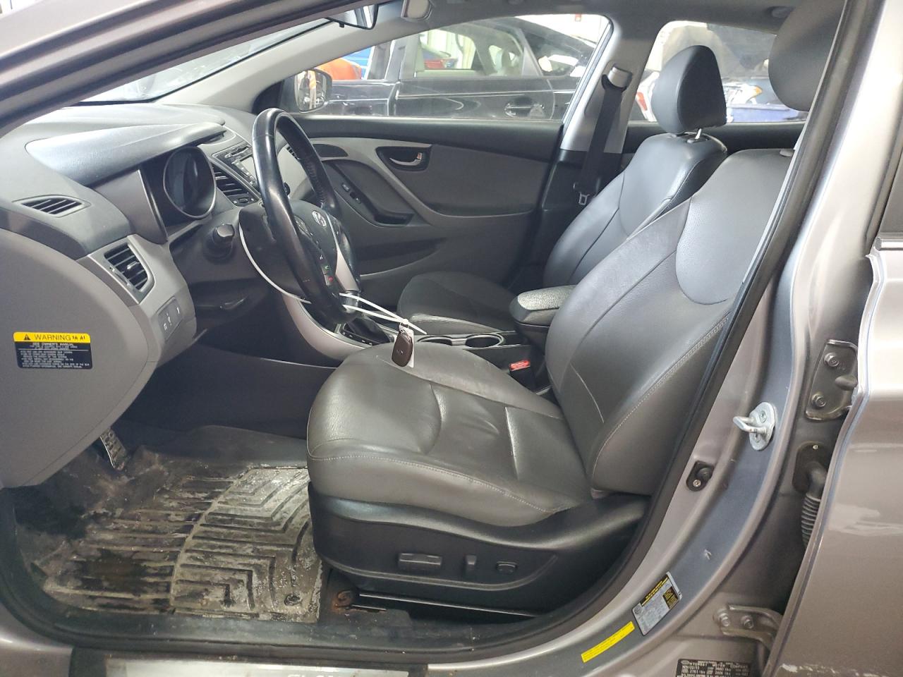 2014 Hyundai Elantra - Image 7