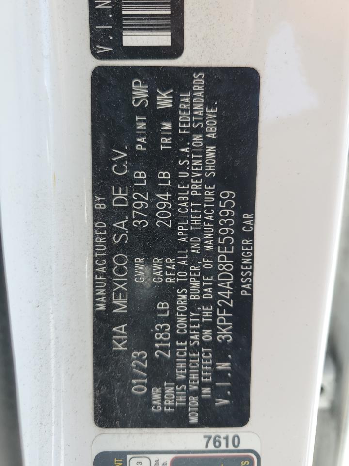 2023 Kia Forte - Image 13