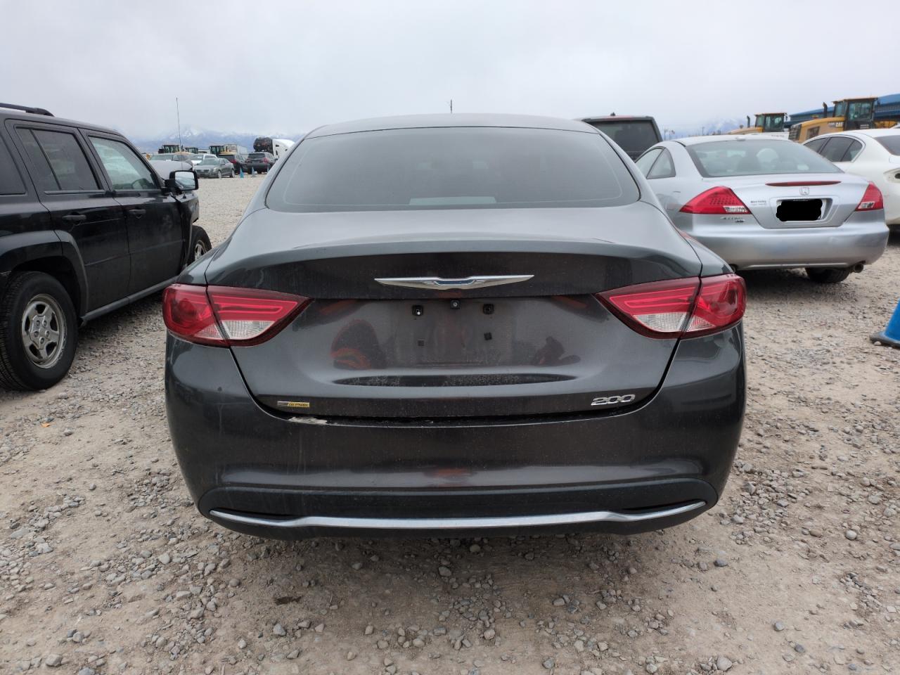 2015 Chrysler 200 - Image 6