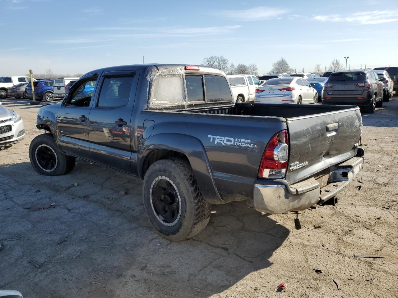 2013 Toyota Tacoma - Image 2