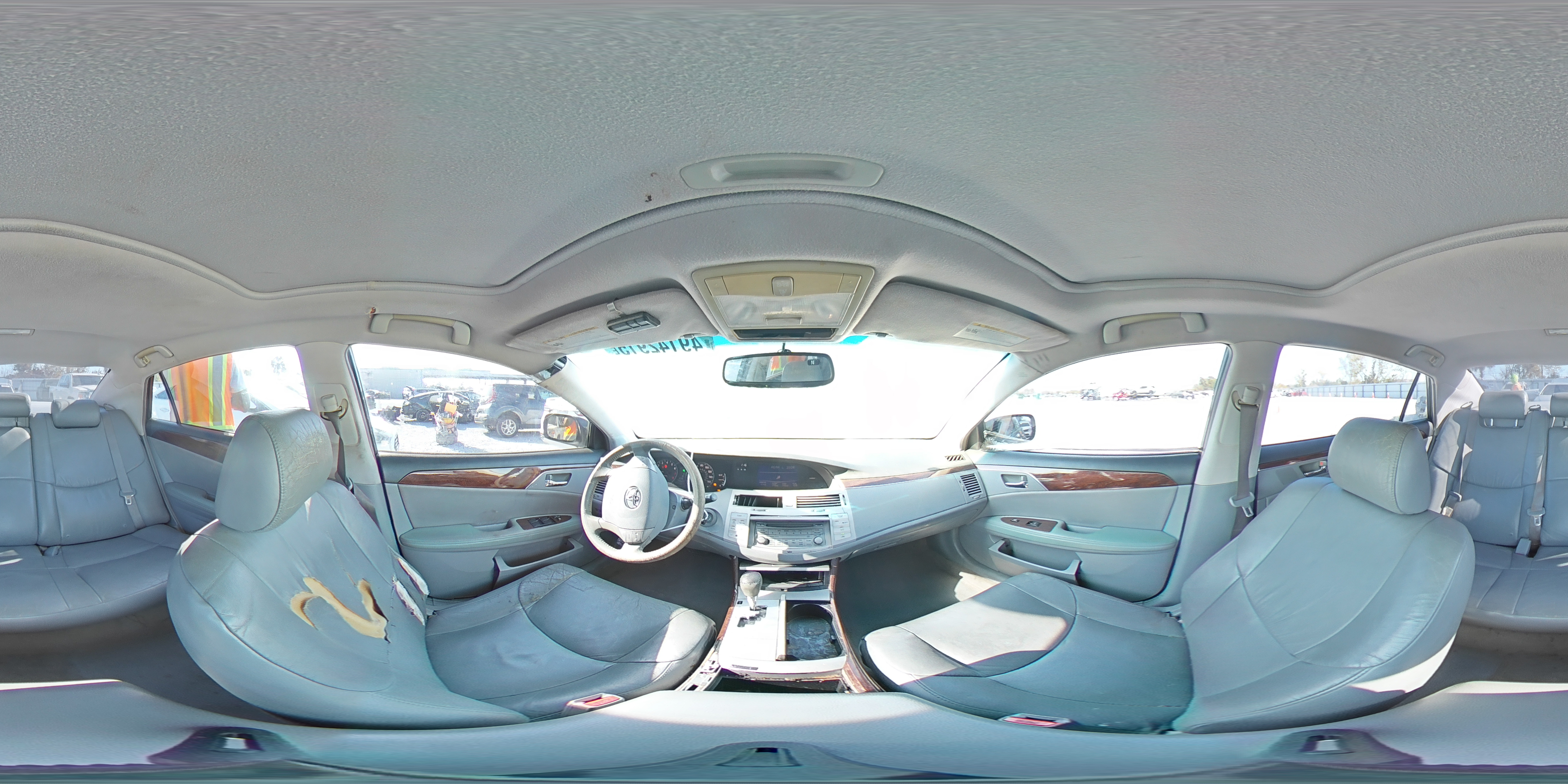 2008 Toyota Avalon - Image 13